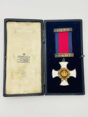 WW1 Distinguished Service Order & Case Of Issue.