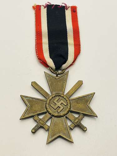WW2 German War Merit Medal  13